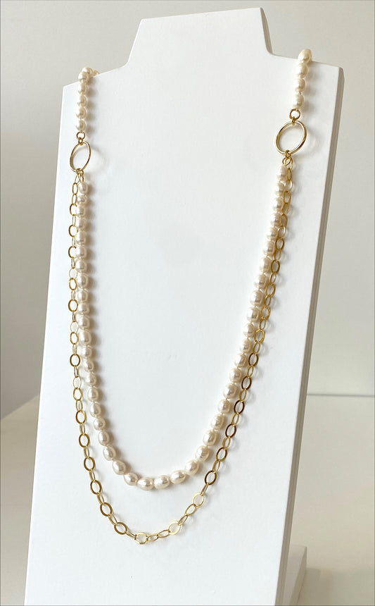Collier By B