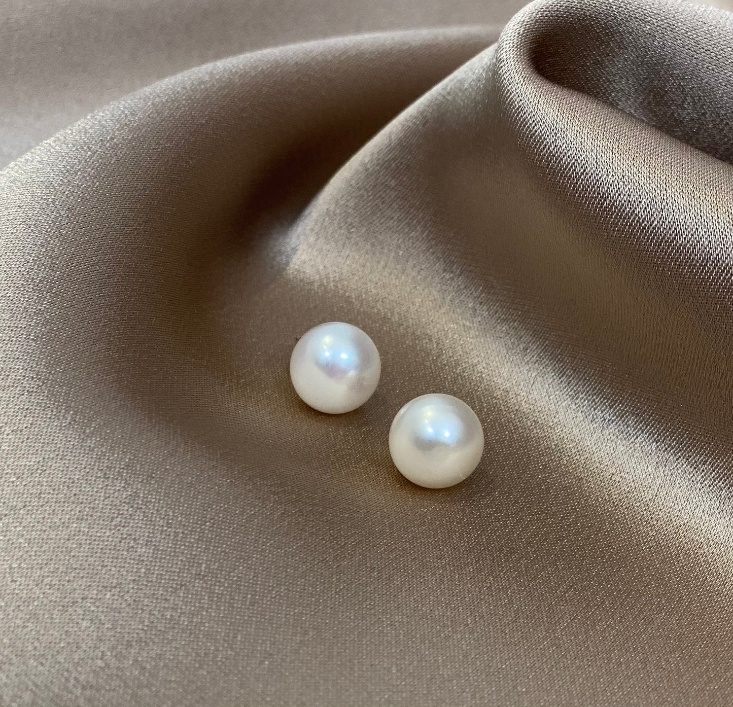 Boucles d'oreilles en perles de culture d'eau douce (8 mm de diamètre)